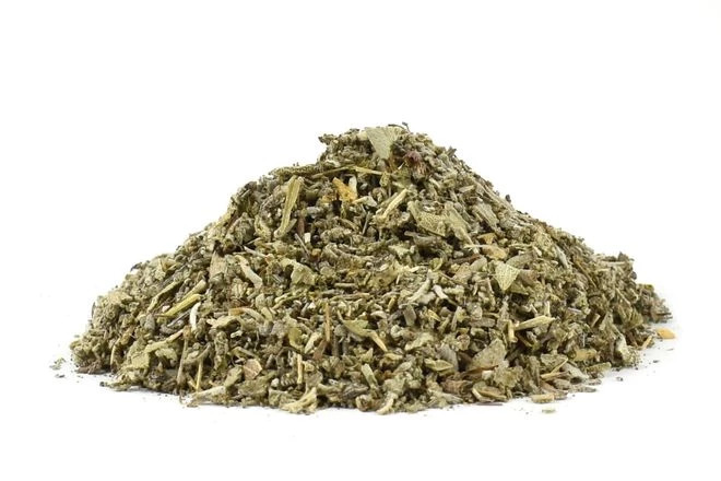 Čaj ze šalvěje lékařské list